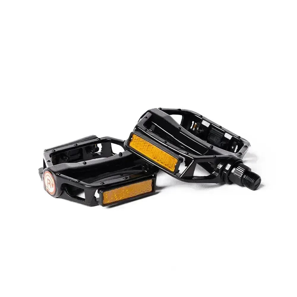 V20 - Pedals